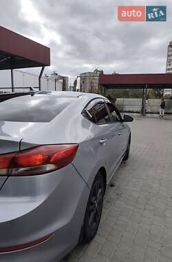 Седан Hyundai Elantra 2016 в 