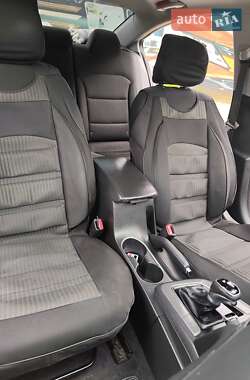 Седан Hyundai Elantra 2016 в 