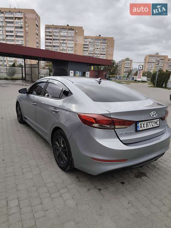 Седан Hyundai Elantra 2016 в Харкові