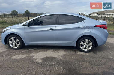 Седан Hyundai Elantra 2012 в 