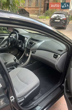 Седан Hyundai Elantra 2013 в 
