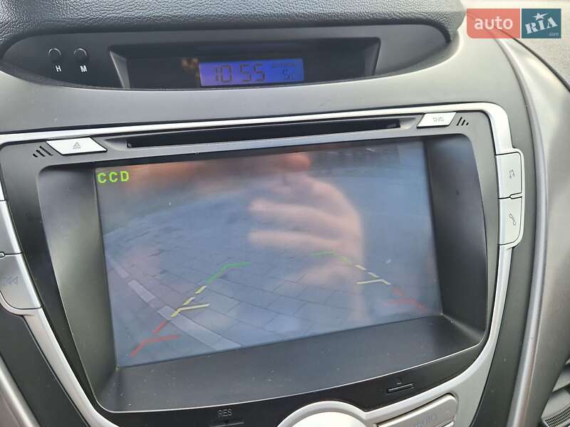 Седан Hyundai Elantra 2012 в Городку