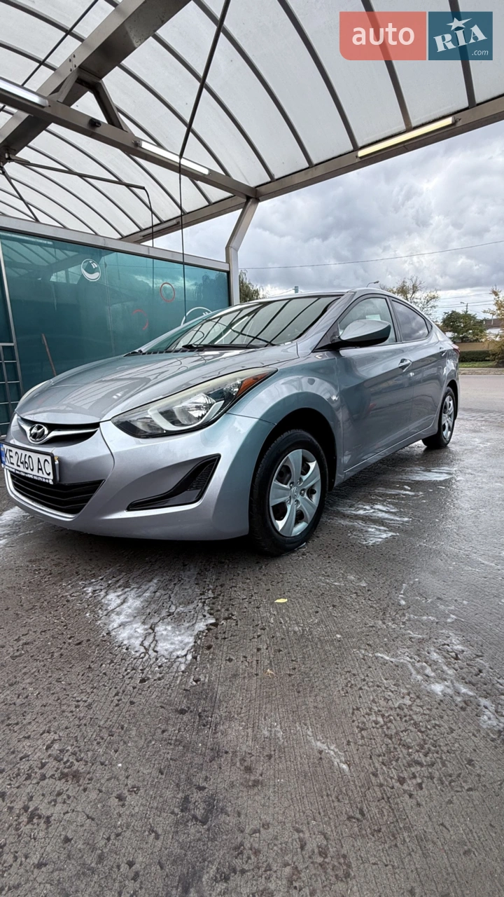 2015 Hyundai Elantra - мініатюра 11