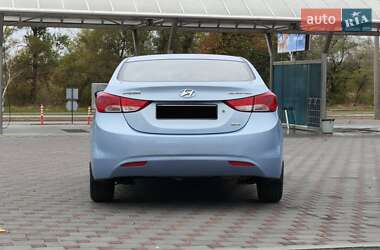 Седан Hyundai Elantra 2011 в 