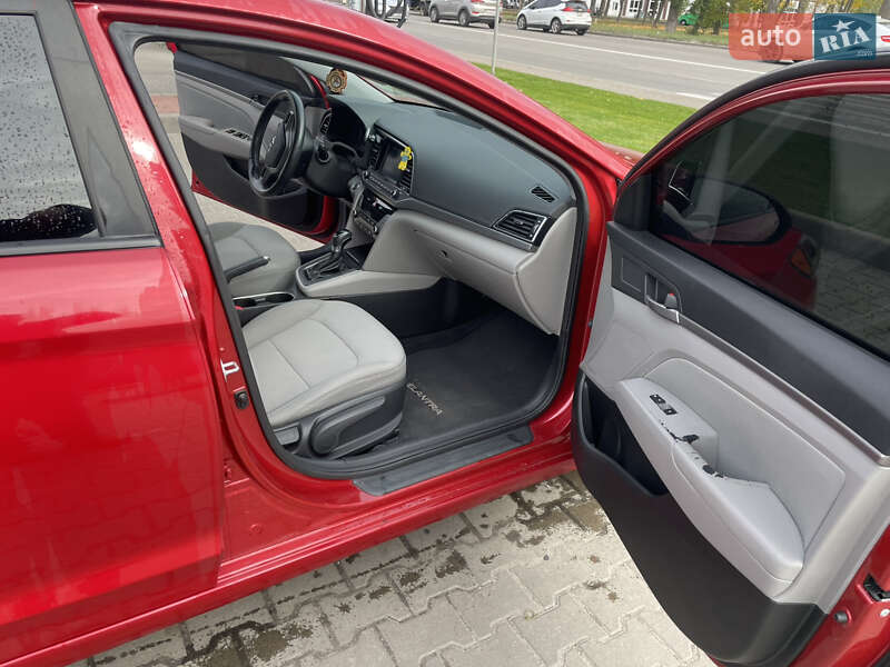 Седан Hyundai Elantra 2018 в Киеве фото 6 Седан Hyundai Elantra 2018 в Киеве