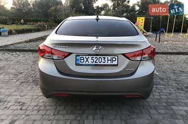 Седан Hyundai Elantra 2011 в 