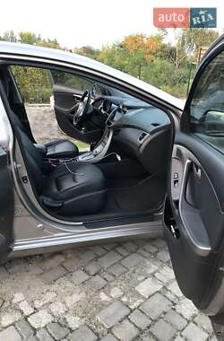 Седан Hyundai Elantra 2011 в 