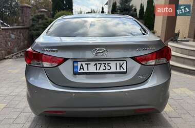 Седан Hyundai Elantra 2012 в 
