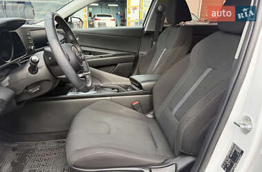 Седан Hyundai Elantra 2022 в 