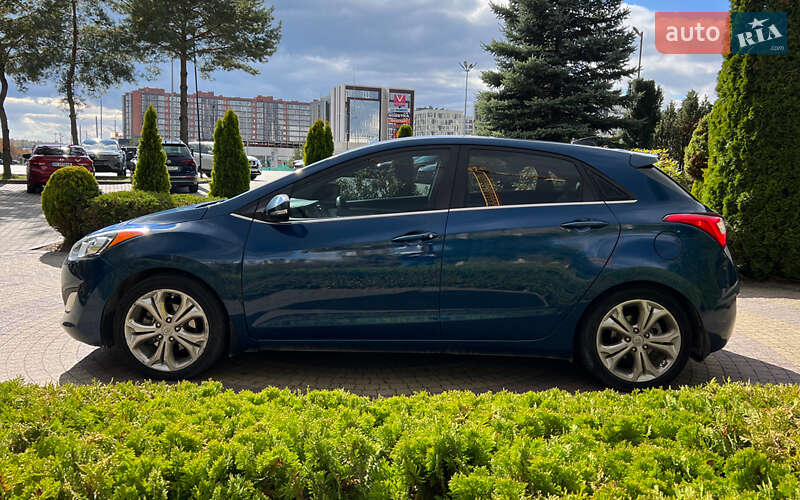 Хэтчбек Hyundai Elantra 2014 в Львове