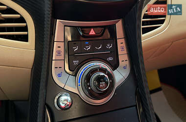 Седан Hyundai Elantra 2013 в 