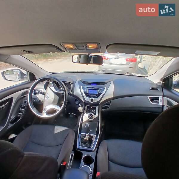 Седан Hyundai Elantra 2011 в Хмельницком