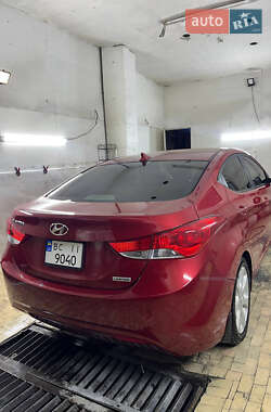 Седан Hyundai Elantra 2012 в 