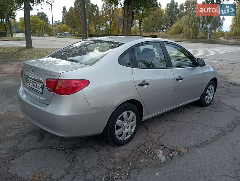 Седан Hyundai Elantra 2010 в Кам'янському фото 7 Седан Hyundai Elantra 2010 в Кам'янському