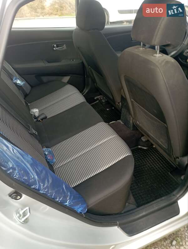 Седан Hyundai Elantra 2010 в Кам'янському фото 17 Седан Hyundai Elantra 2010 в Кам'янському