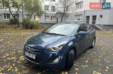 Седан Hyundai Elantra 2015 в 
