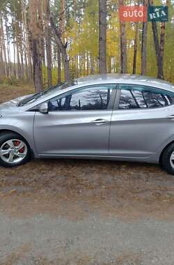 Седан Hyundai Elantra 2012 в 