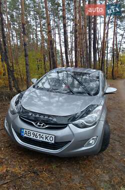 Седан Hyundai Elantra 2012 в 