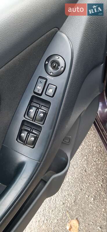 Седан Hyundai Elantra 2008 в Василькове
