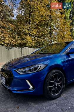 Седан Hyundai Elantra 2016 в  фото 31 Седан Hyundai Elantra 2016 в