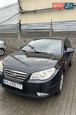 Седан Hyundai Elantra 2008 в Києві
