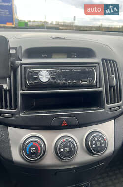 Седан Hyundai Elantra 2011 в 