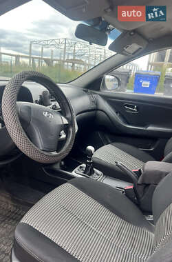 Седан Hyundai Elantra 2011 в 