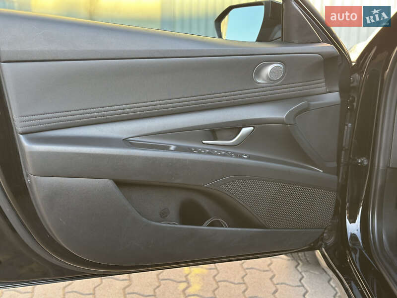 Седан Hyundai Elantra 2023 в Львове фото 27 Седан Hyundai Elantra 2023 в Львове
