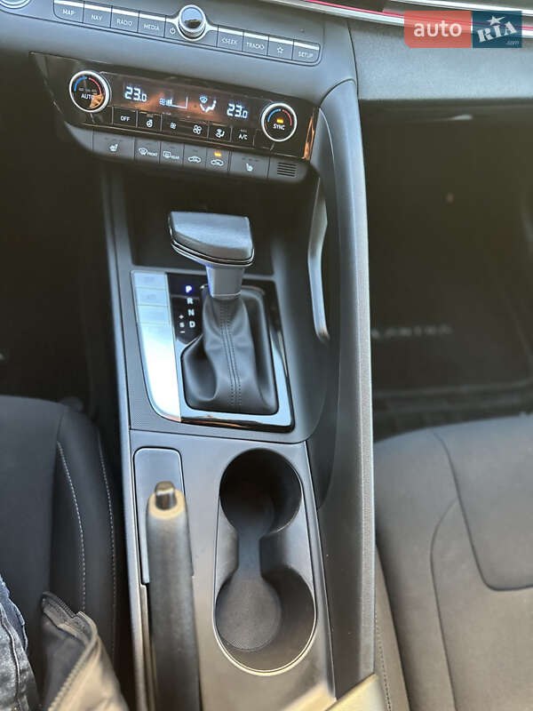Седан Hyundai Elantra 2023 в Львове фото 50 Седан Hyundai Elantra 2023 в Львове