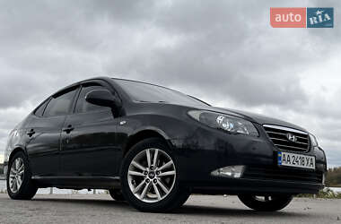 Седан Hyundai Elantra 2008 в  фото 3 Седан Hyundai Elantra 2008 в