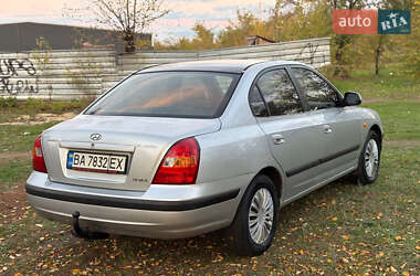 Седан Hyundai Elantra 2002 в 