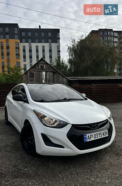 Седан Hyundai Elantra 2015 в 