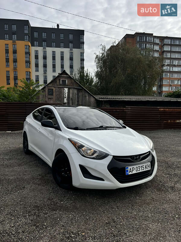 Седан Hyundai Elantra 2015 в Запорожье