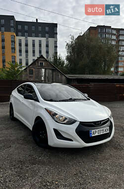 Седан Hyundai Elantra 2015 в 