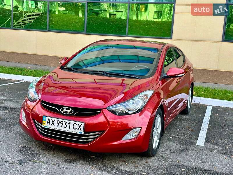 Hyundai Elantra 2013