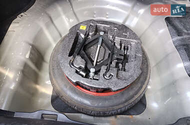 Седан Hyundai Elantra 2014 в  фото 5 Седан Hyundai Elantra 2014 в