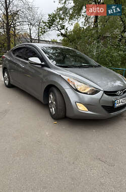 Седан Hyundai Elantra 2012 в 