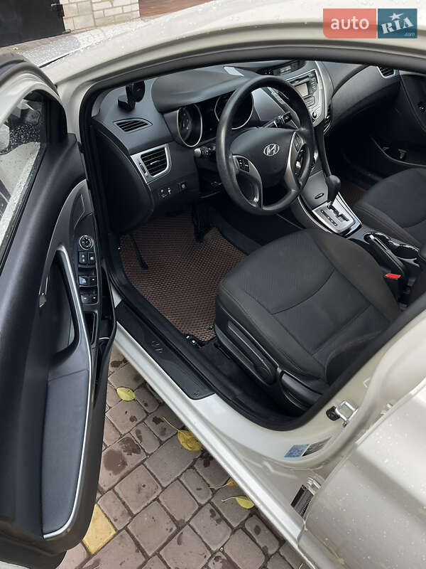 Седан Hyundai Elantra 2013 в Голованевске фото 15 Седан Hyundai Elantra 2013 в Голованевске
