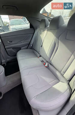 Седан Hyundai Elantra 2020 в 