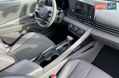 Седан Hyundai Elantra 2020 в 