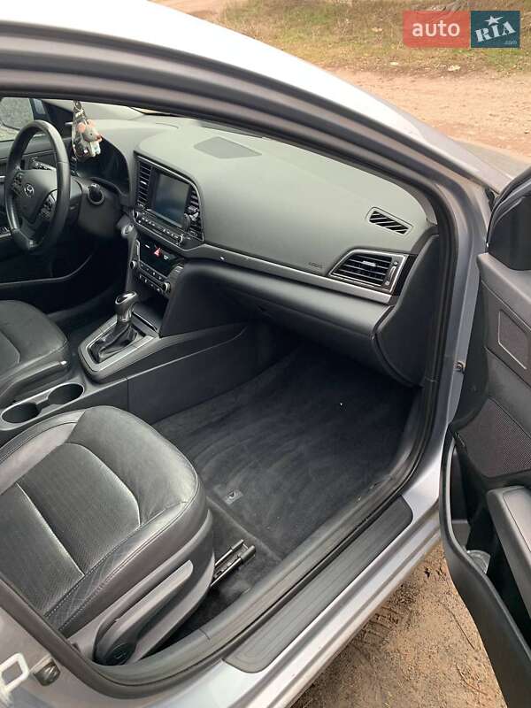 Седан Hyundai Elantra 2016 в Глевахе фото 29 Седан Hyundai Elantra 2016 в Глевахе