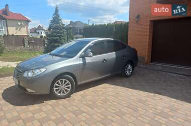 Седан Hyundai Elantra 2010 в Киеве