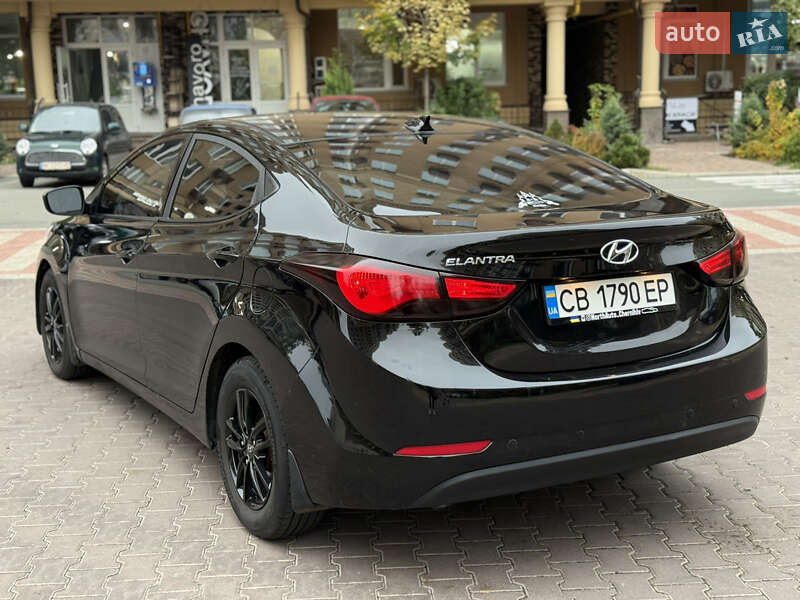 Седан Hyundai Elantra 2015 в Києві фото 4 Седан Hyundai Elantra 2015 в Києві