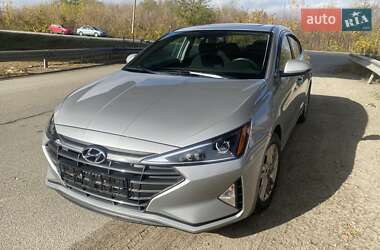 Седан Hyundai Elantra 2020 в Дніпрі