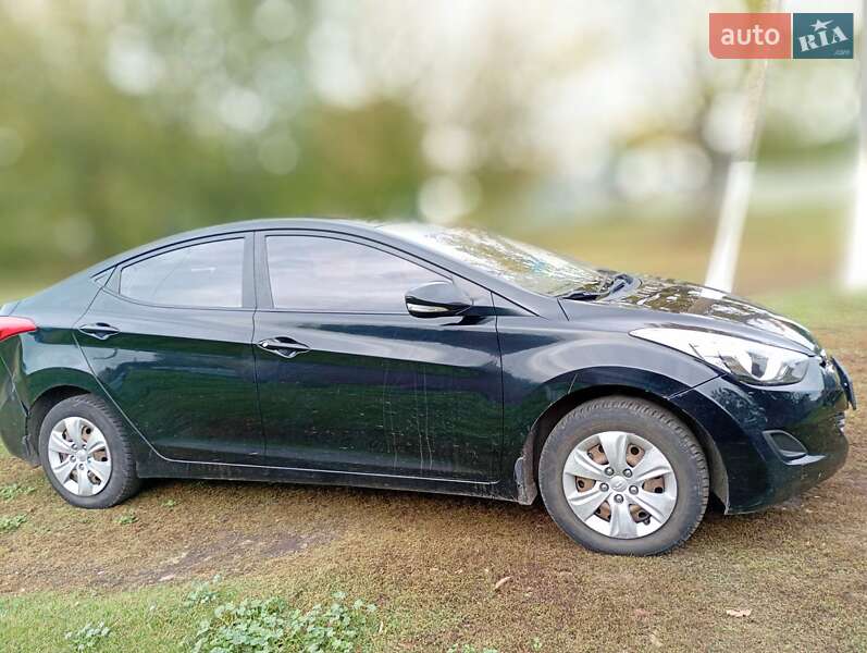 Седан Hyundai Elantra 2011 в Бурыни фото 10 Седан Hyundai Elantra 2011 в Бурыни