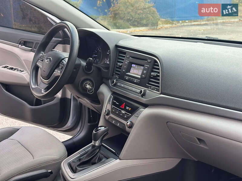 Седан Hyundai Elantra 2017 в Дніпрі фото 28 Седан Hyundai Elantra 2017 в Дніпрі
