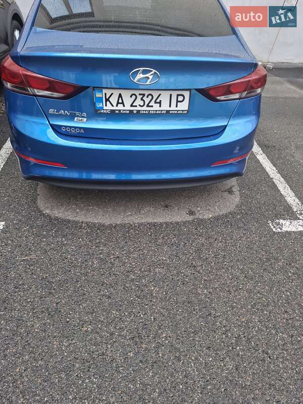 Седан Hyundai Elantra 2017 в Киеве фото Седан Hyundai Elantra 2017 в Киеве