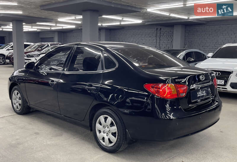 Седан Hyundai Elantra 2010 в Харькове фото 3 Седан Hyundai Elantra 2010 в Харькове