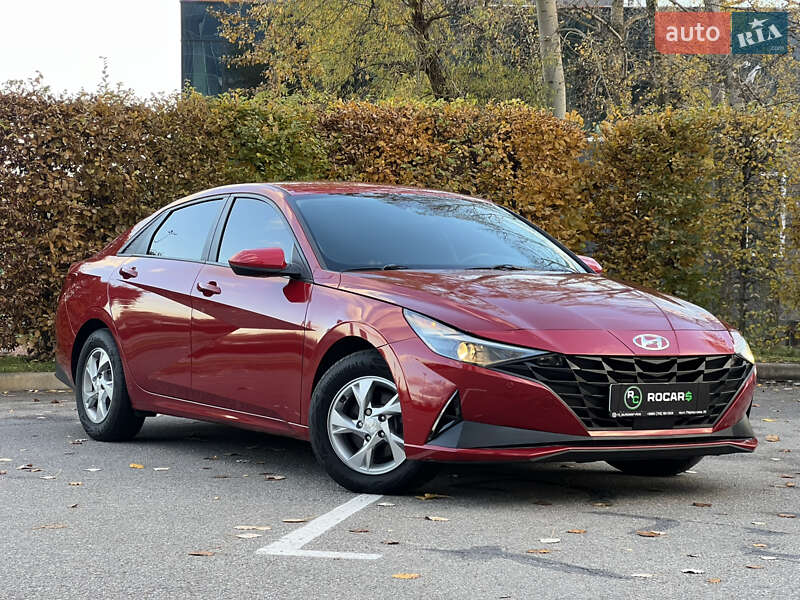 Hyundai Elantra 2021