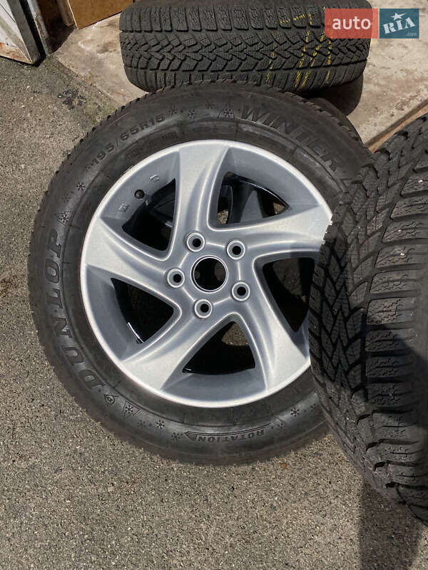 Седан Hyundai Elantra 2012 в Киеве